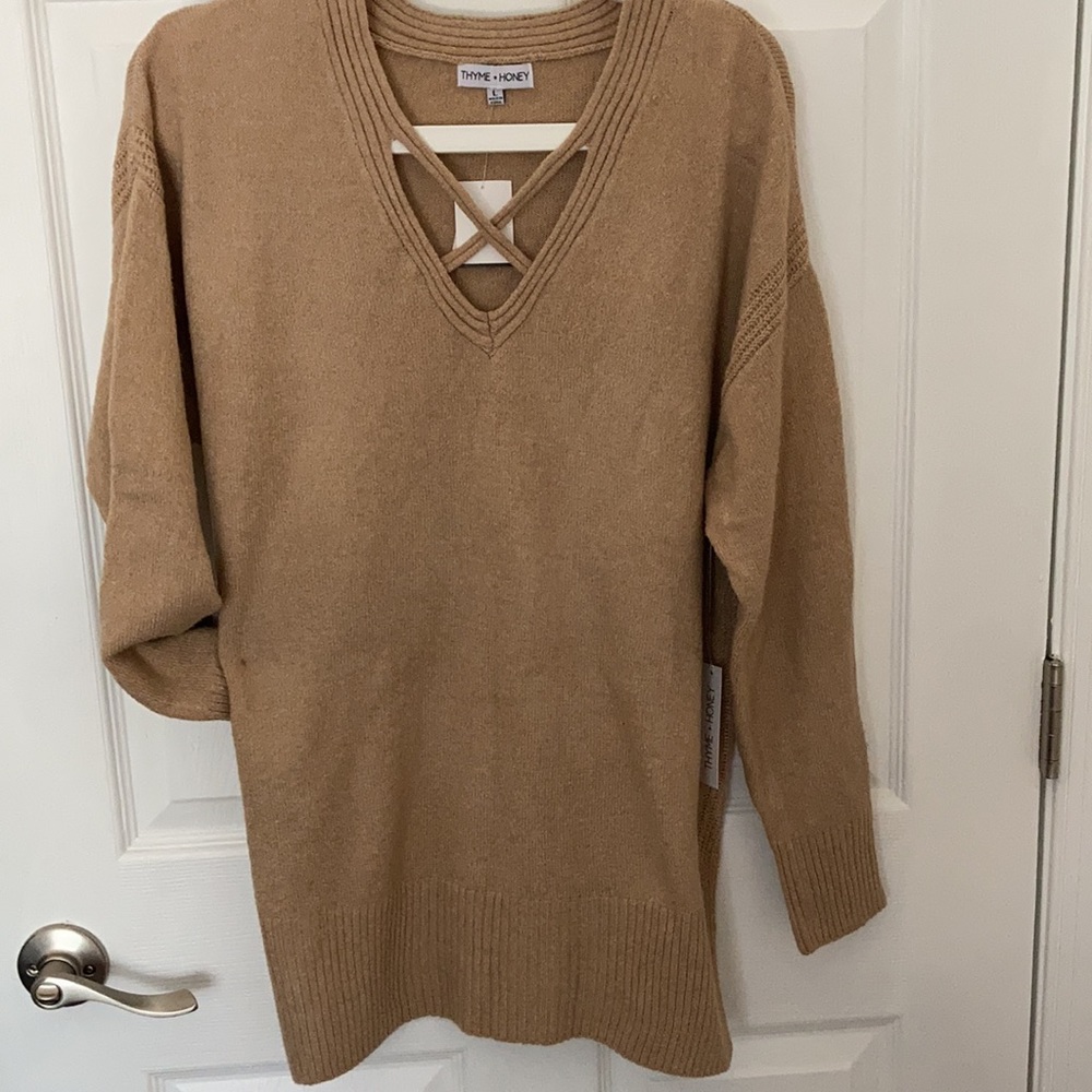 💚THYME AND HONEY SWEATER SZ L NWT TAN